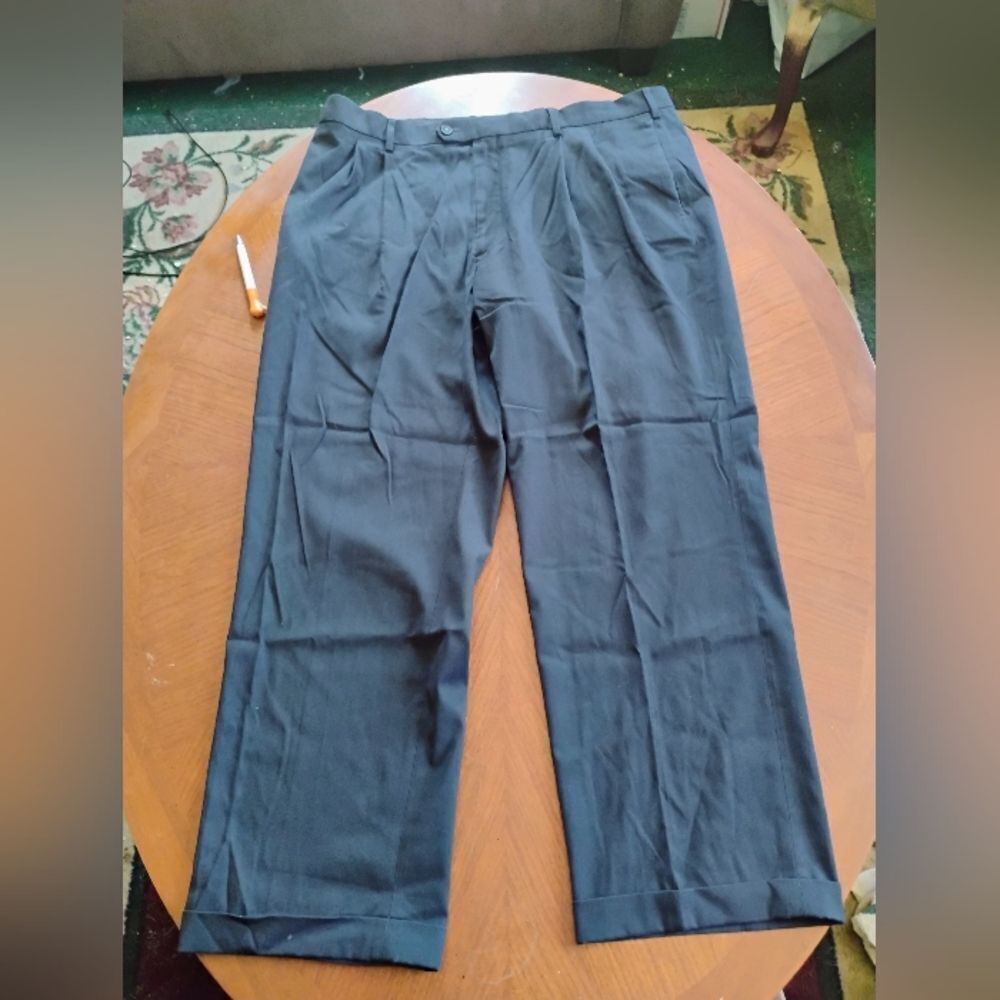(1186) Savane brand Trousers - Size: 40x30
